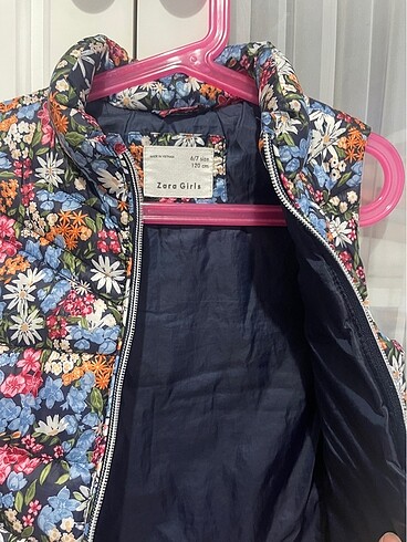 6 Yaş Beden Zara Kids çiçekli yelek