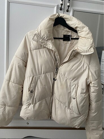 bershka mont