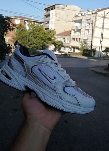 44 Beden Nike spor ayakkabı 