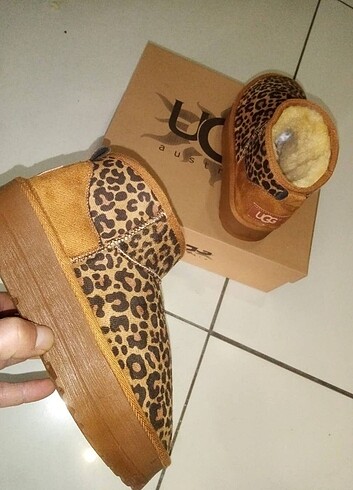 Ugg UGG Ultramini platform leopar desenli 