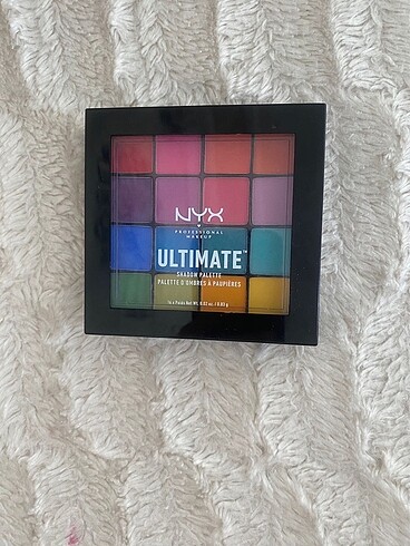 Nyx ultimate far paleti