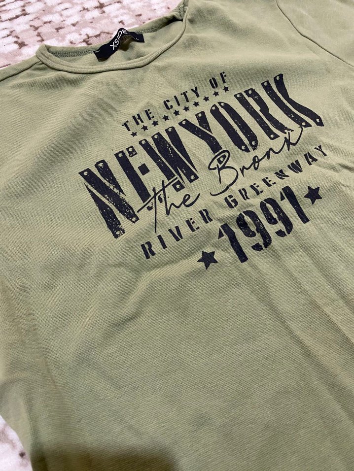 Yeşil Baskılı Crop Kadın Tişört - Görsel 2