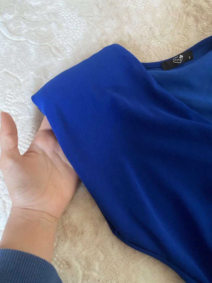 Vatkalı V Yaka Kadın Abiye Elbise - Görsel 4