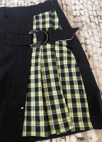 Bershka Ekose Desenli Şortlu Mini Etek - Görsel 3