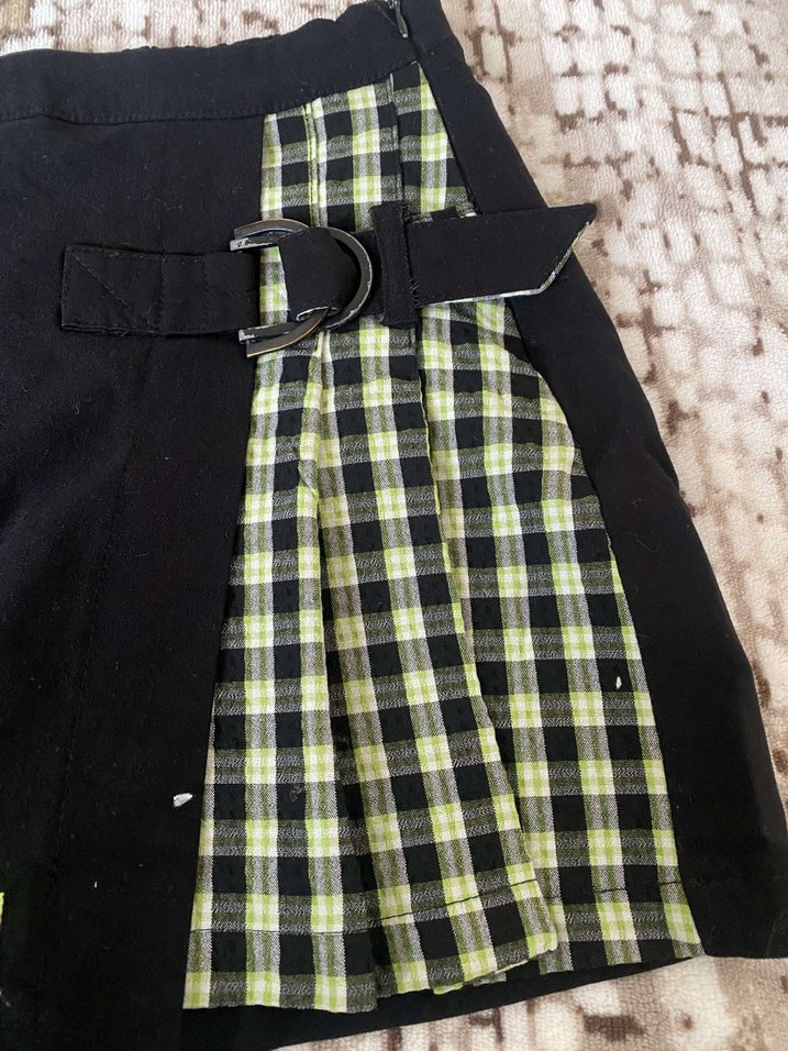 Bershka Ekose Desenli Şortlu Mini Etek - Görsel 3