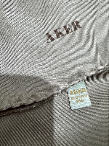 Aker Aker tek renk ipek eşarp