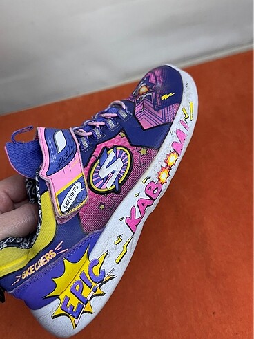 35 Beden çeşitli Renk Orijinal Skechers 35 numara spor ayakkabı