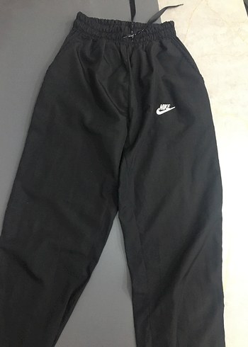 Nike Siyah Erkek Çocuk Bol Kesim Eşofman Altı