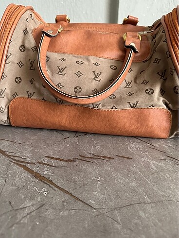 Louis Vuitton Geniş çanta