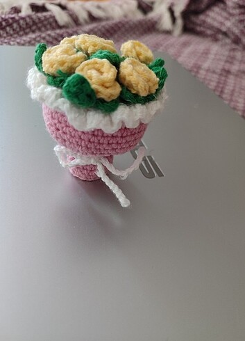 Çiçek Buket anahtarlık amigurumi çanta süsü