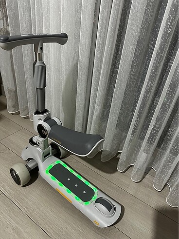 Ally marka oturmali scooter