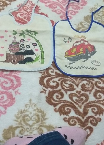 Renkli Baskılı Bebek Önlüğü - Görsel 3