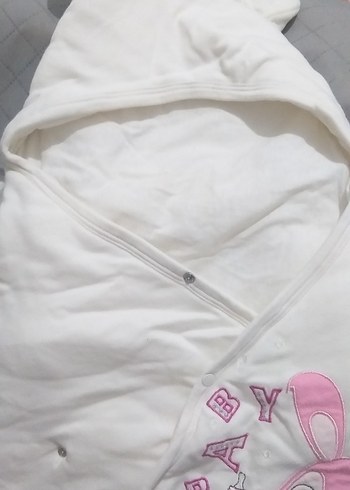 Beyaz Nakışlı Bebek Battaniyesi - Görsel 3