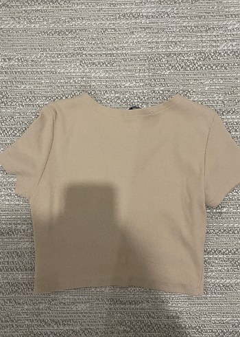 Bej Kısa Kollu Crop Top - Görsel 2