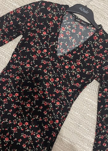 Çiçek Desenli Uzun Kollu V Yaka Bohem Elbise - Görsel 2