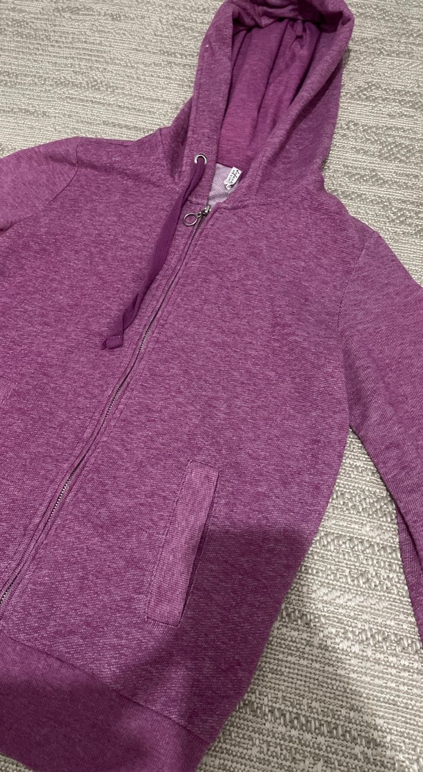 Mor Kapüşonlu Fermuarlı Spor Ceketi - Görsel 3
