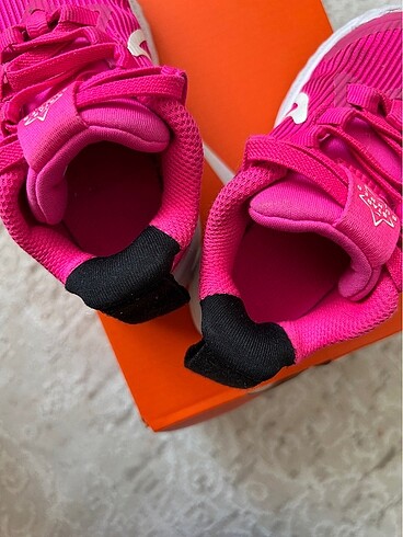 21 Beden pembe Renk Nike spor ayakkabı bebek