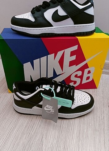 Nike Nike Dunk Low 