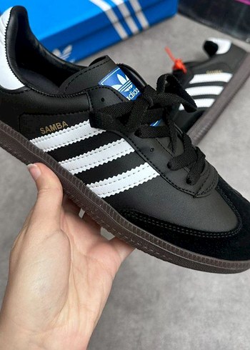 Adidas Samba
