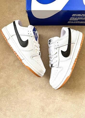 Nike SB Dunk White Gum