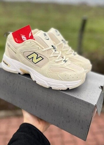 New Balance 530 