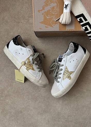 Golden Goose Deluxe