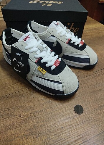 40 Beden Nike Cortez 72