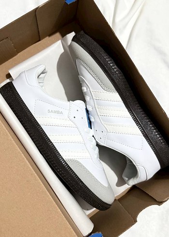 Adidas Samba