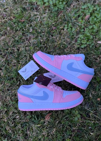 Nike Air Jordan 1 Low Pembe - Görsel 4