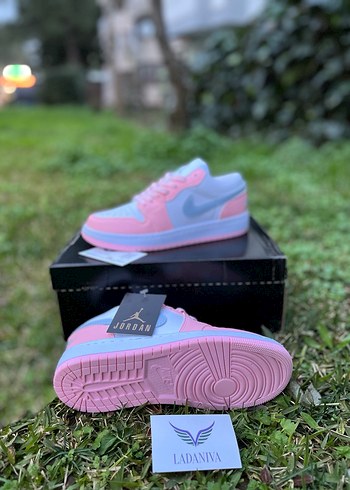 Nike Air Jordan 1 Low Pembe - Görsel 12