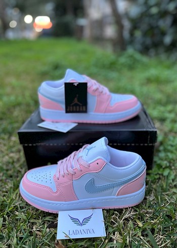 Nike Air Jordan 1 Low Pembe - Görsel 2