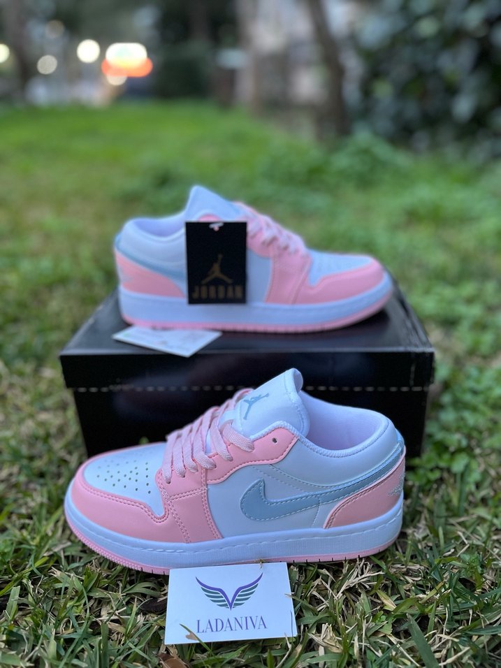 Nike Air Jordan 1 Low Pembe - Görsel 2