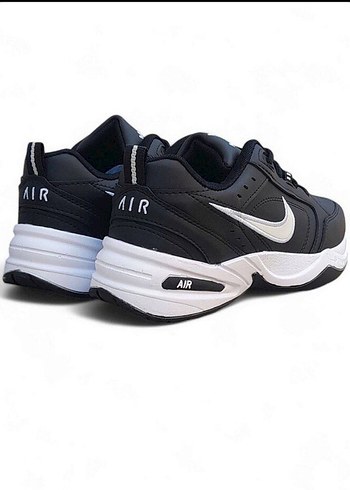Nike Nike Monarch