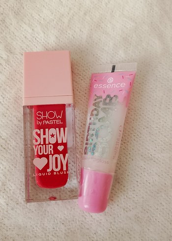 pastel likit allık essence lip gloss