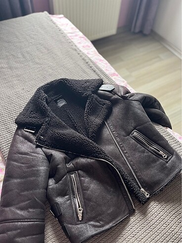 Bershka mont