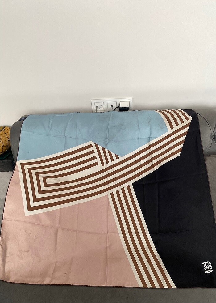 Levidor eşarp - Görsel 2