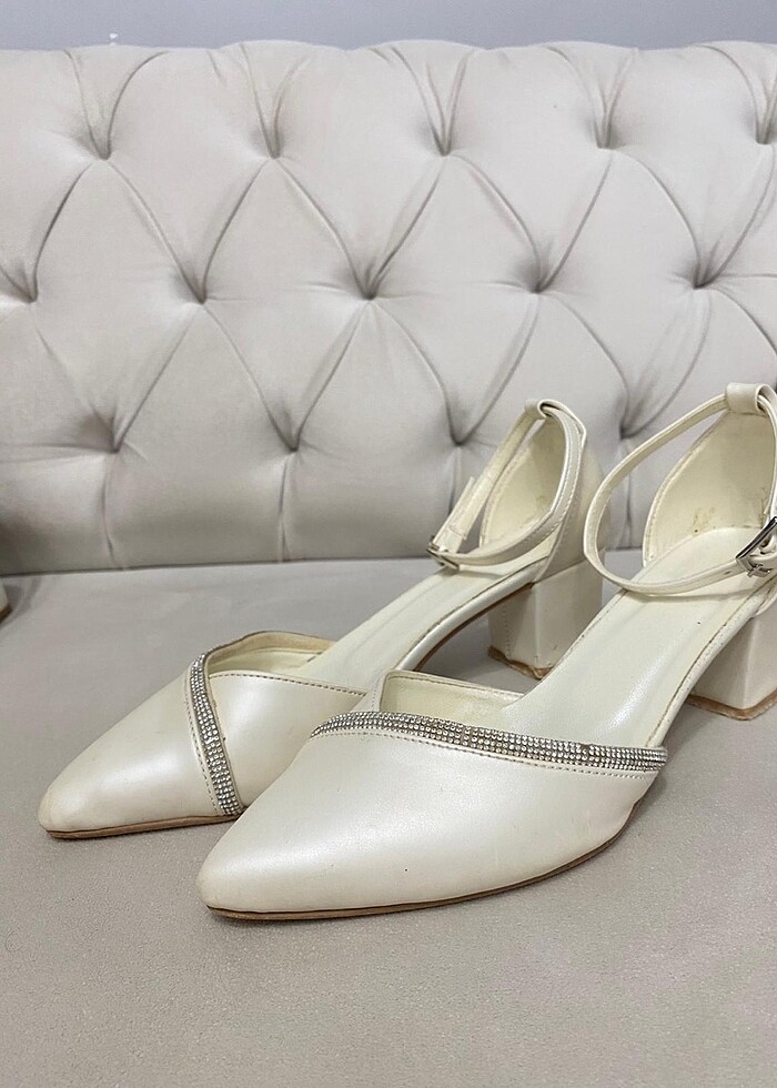 Topuklu ayakkabı - Görsel 2