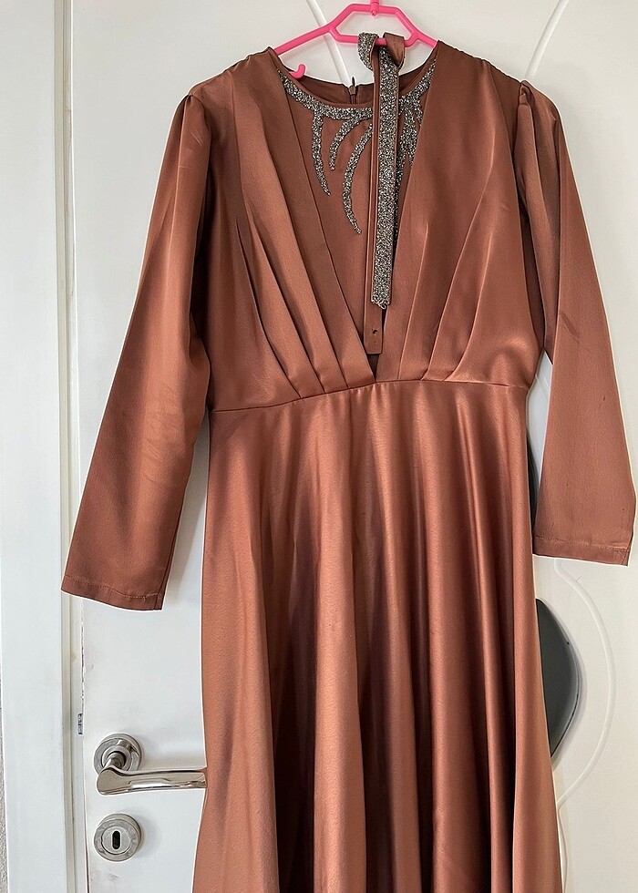 Saten elbise - Görsel 2