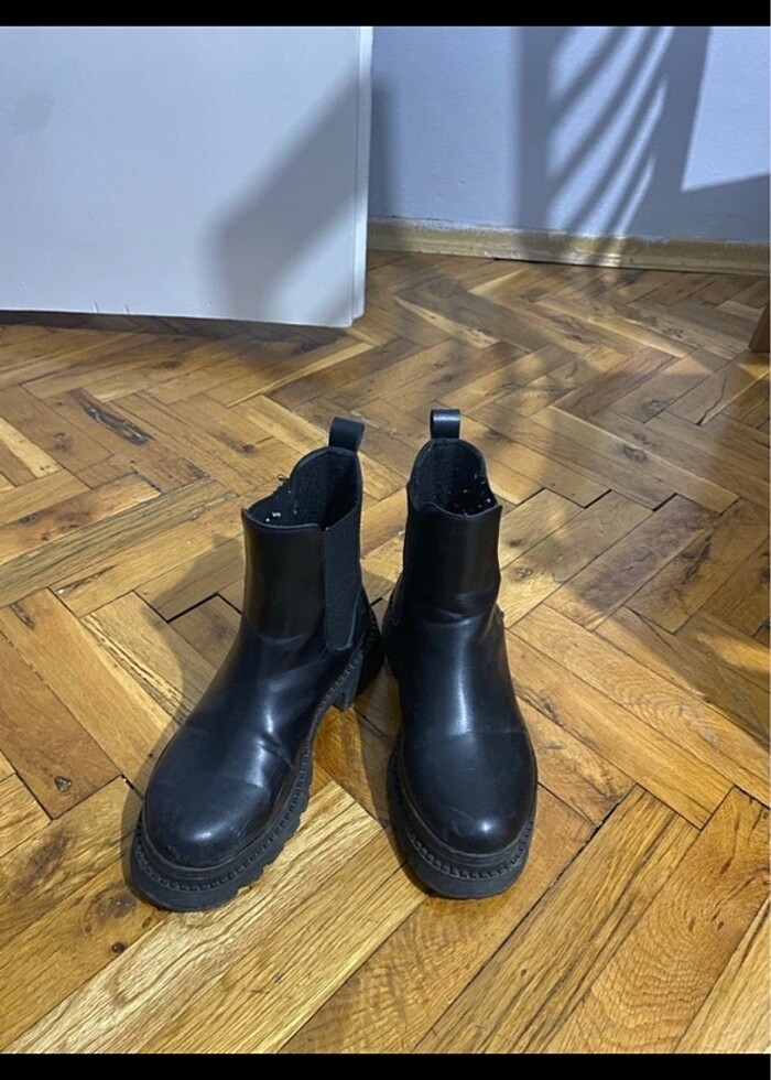 Lastikli bot - Görsel 2