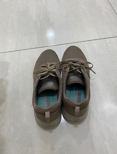 38 Beden Skechers kadın spor ayakkabı