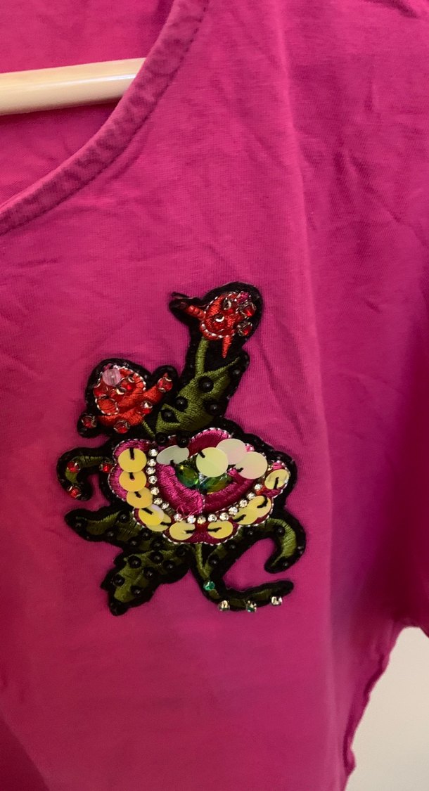 Pembe Düğmeli Hamile Tişörtü - Görsel 2