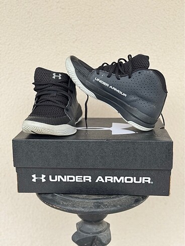 Under armour ayakkabı