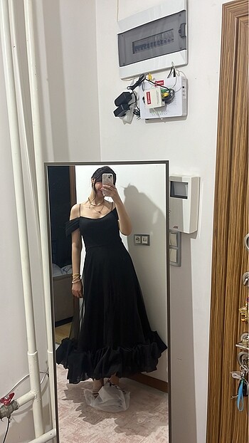 Siyah tül midi abiye