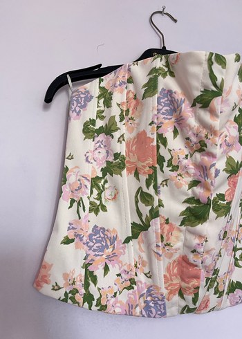 Beyaz Çiçekli Straplez Kız Bluz - Görsel 3