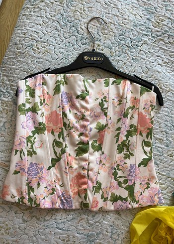 Beyaz Çiçekli Straplez Kız Bluz - Görsel 6