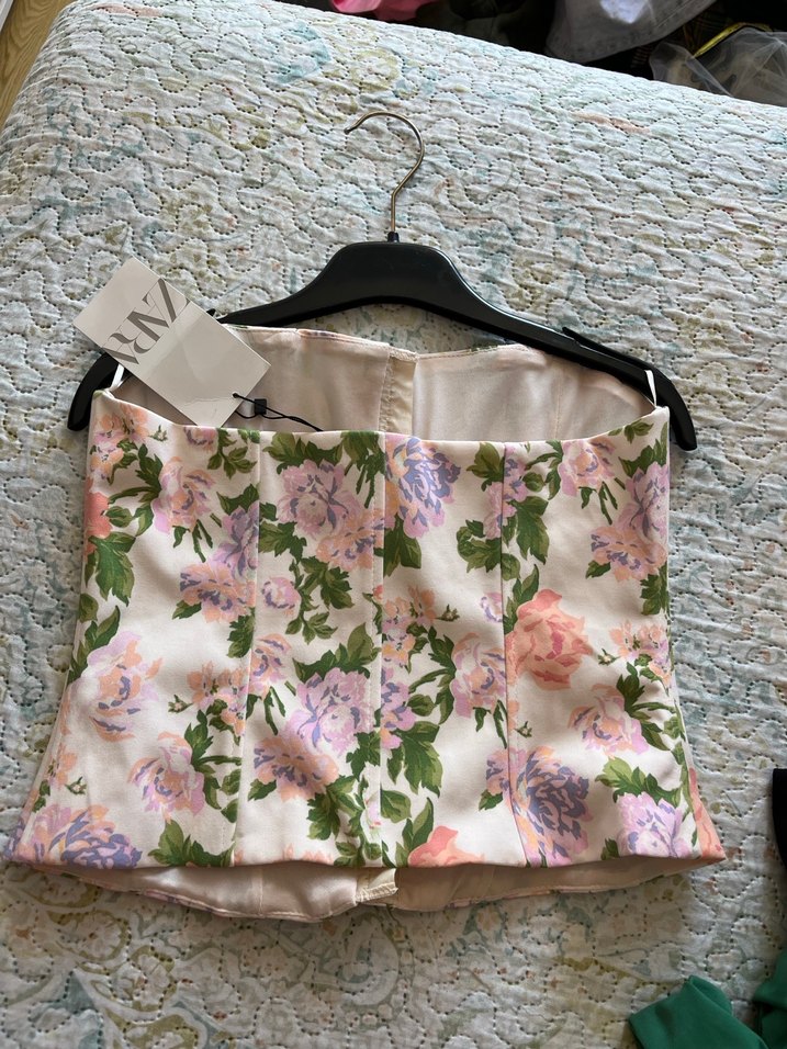 Beyaz Çiçekli Straplez Kız Bluz - Görsel 5