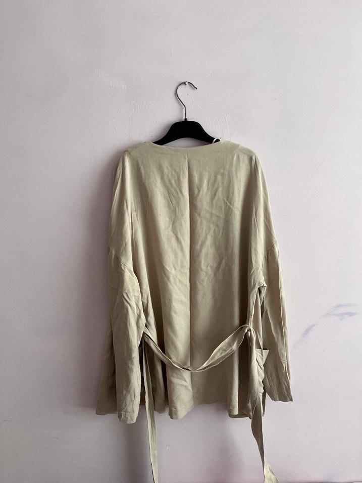 Bej Kemerli Kadın Ceket - Görsel 5