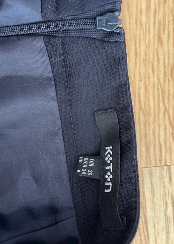 Piliseli Siyah diz altı etek - Görsel 5