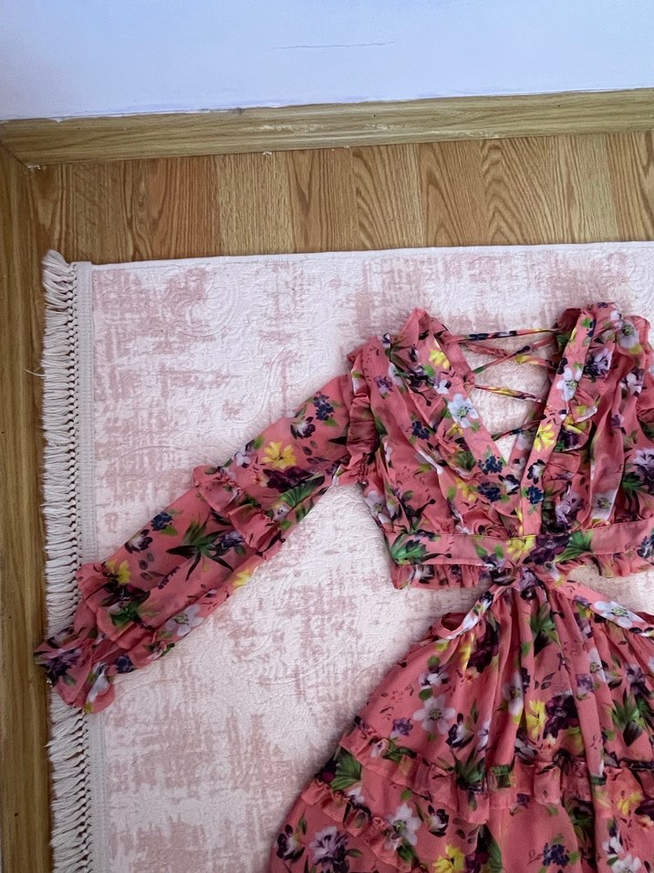 Pembe V Yaka Fırfırlı Mini Bohem Elbise - Görsel 5