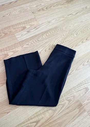 Siyah Kadın Midi Kumaş Pantolon - Görsel 3